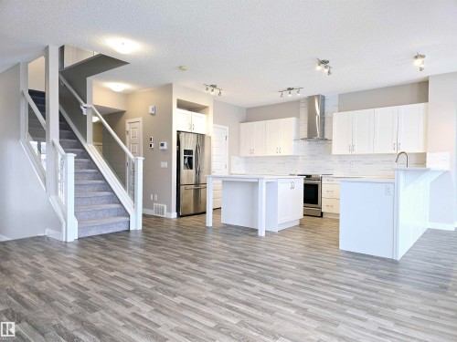 5441 Allbright Square, Edmonton, AB - Indoor Photo Showing Kitchen With Upgraded Kitchen