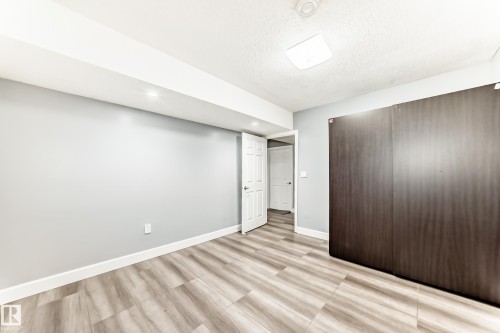 16720 61 Street, Edmonton, AB - Indoor Photo Showing Other Room