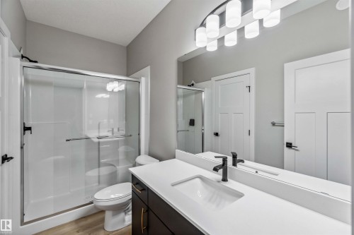1659 12 Street, Edmonton, AB - Indoor Photo Showing Bathroom