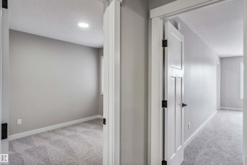 1659 12 Street, Edmonton, AB - Indoor Photo Showing Other Room