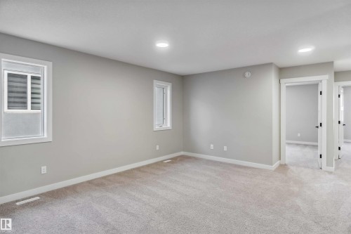 1659 12 Street, Edmonton, AB - Indoor Photo Showing Other Room