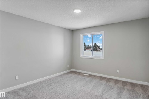 1659 12 Street, Edmonton, AB - Indoor Photo Showing Other Room