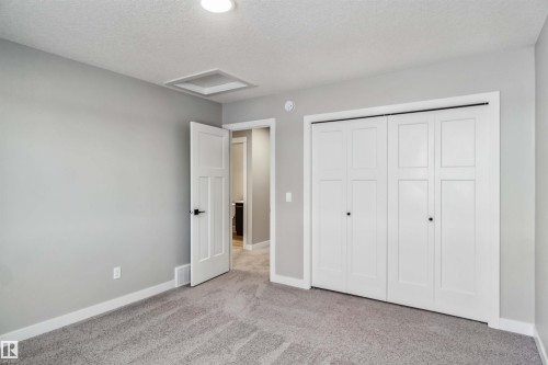 1659 12 Street, Edmonton, AB - Indoor Photo Showing Other Room