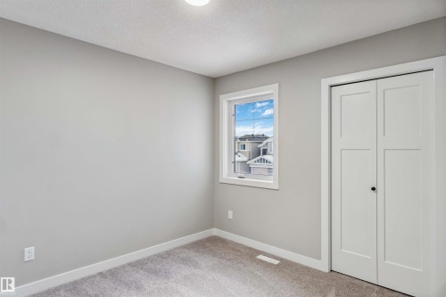 1659 12 Street, Edmonton, AB - Indoor Photo Showing Other Room