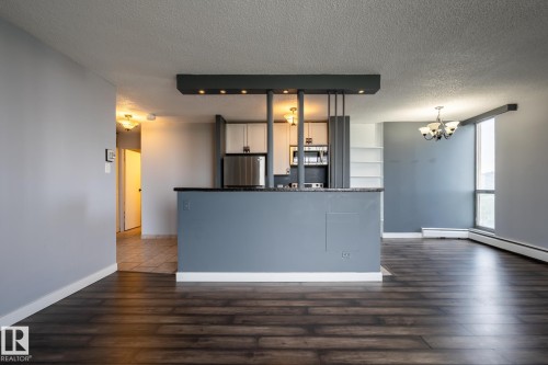 911 10883 Saskatchewan Drive, Edmonton, AB - Indoor Photo Showing Kitchen