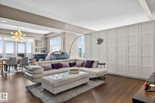 1904 9020 Jasper Avenue, Edmonton, AB - Indoor Photo Showing Living Room