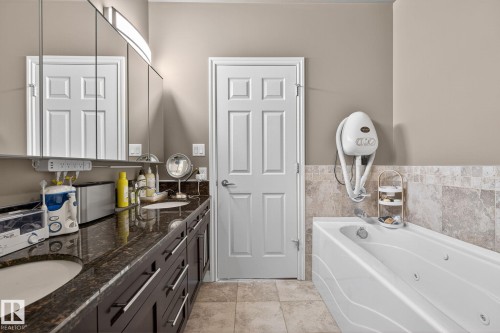 1904 9020 Jasper Avenue, Edmonton, AB - Indoor Photo Showing Bathroom