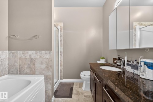 1904 9020 Jasper Avenue, Edmonton, AB - Indoor Photo Showing Bathroom