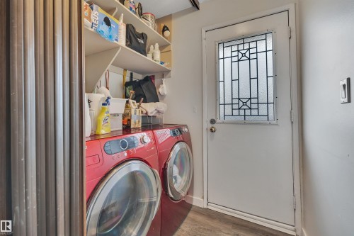 1035 55 Street, Edmonton, AB - Indoor Photo Showing Laundry Room