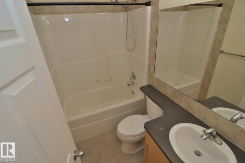 60 Lauralcrest Place, St. Albert, AB - Indoor Photo Showing Bathroom