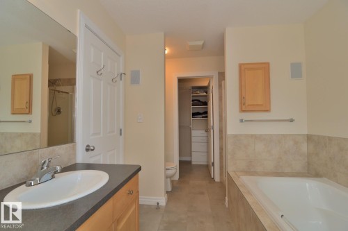 60 Lauralcrest Place, St. Albert, AB - Indoor Photo Showing Bathroom