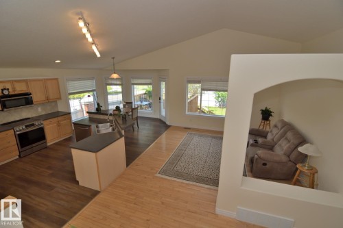 60 Lauralcrest Place, St. Albert, AB - Indoor