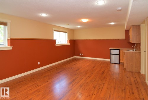 60 Lauralcrest Place, St. Albert, AB - Indoor Photo Showing Other Room