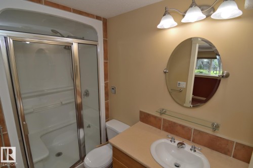 60 Lauralcrest Place, St. Albert, AB - Indoor Photo Showing Bathroom