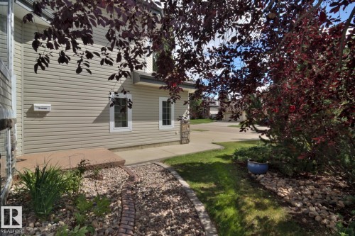 60 Lauralcrest Place, St. Albert, AB - Outdoor