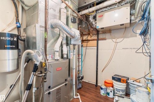 9533 101 Street, Edmonton, AB - Indoor Photo Showing Basement