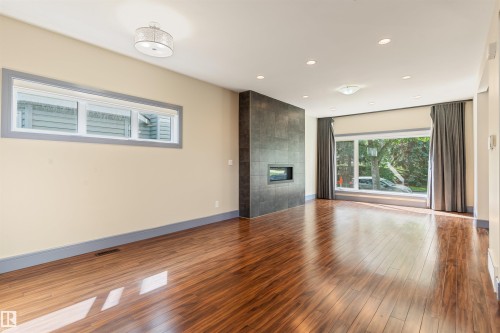9533 101 Street, Edmonton, AB - Indoor With Fireplace