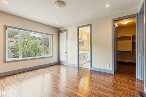 9533 101 Street, Edmonton, AB - Indoor Photo Showing Other Room