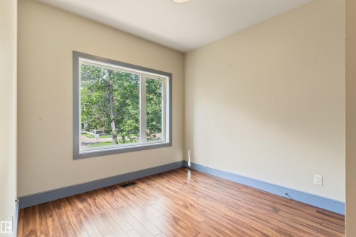 9533 101 Street, Edmonton, AB - Indoor Photo Showing Other Room