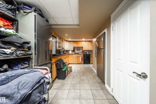 18111 76 Avenue, Edmonton, AB - Indoor Photo Showing Other Room