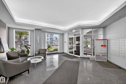 1303 10130 114 Street, Edmonton, AB - Indoor