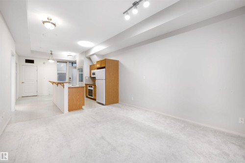 129 10407 122 Street, Edmonton, AB - Indoor Photo Showing Other Room