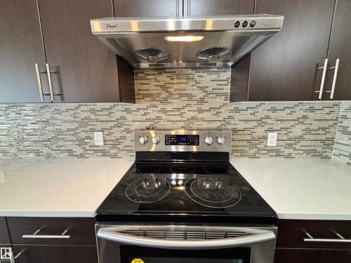 2317 76 Street, Edmonton, AB - Indoor Photo Showing Kitchen With Upgraded Kitchen