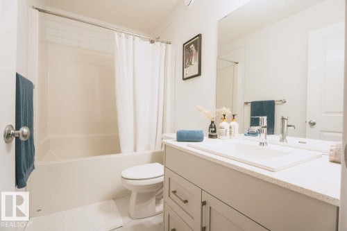 3732 214 Street, Edmonton, AB - Indoor Photo Showing Bathroom
