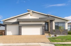 20 EASTON Close  St. Albert, AB T8N 3X9