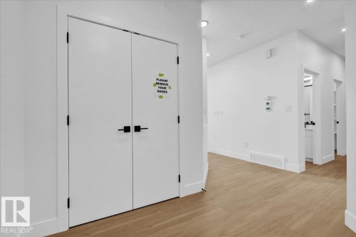 6 Edgefield Way, St. Albert, AB - Indoor Photo Showing Other Room