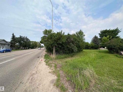 View of asphalt road - 9819 105 Street, Westlock, AB 