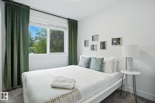 10426 126 Street, Edmonton, AB - Indoor Photo Showing Bedroom