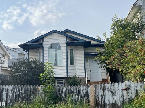 9518 106 Avenue  Edmonton, AB T5H 0N2