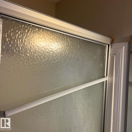 9518 106 Avenue, Edmonton, AB - Indoor