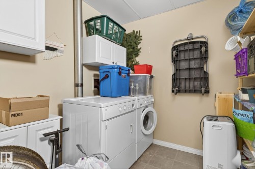 111 4312 139 Avenue, Edmonton, AB - Indoor Photo Showing Laundry Room