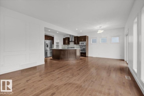 20517 98A Avenue, Edmonton, AB - Indoor Photo Showing Kitchen