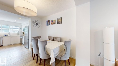64 1110 Daniels Link Link, Edmonton, AB - Indoor Photo Showing Dining Room