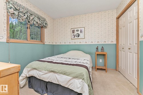 44 Charlton Road, Sherwood Park, AB - Indoor Photo Showing Bedroom