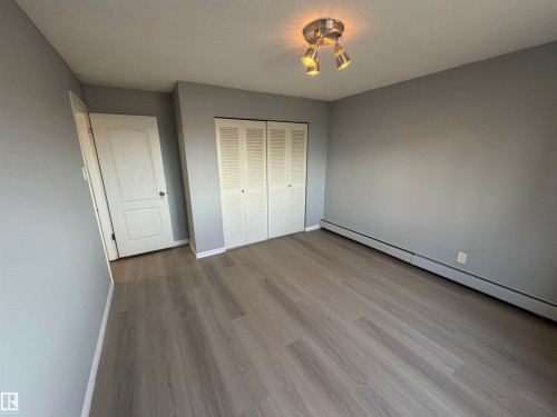 202 10740 105 Street, Edmonton, AB - Indoor Photo Showing Other Room