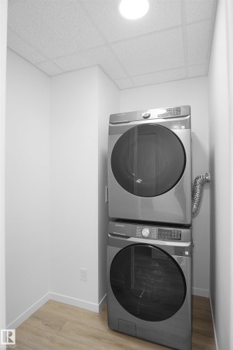 20603 42 Avenue, Edmonton, AB - Indoor Photo Showing Laundry Room