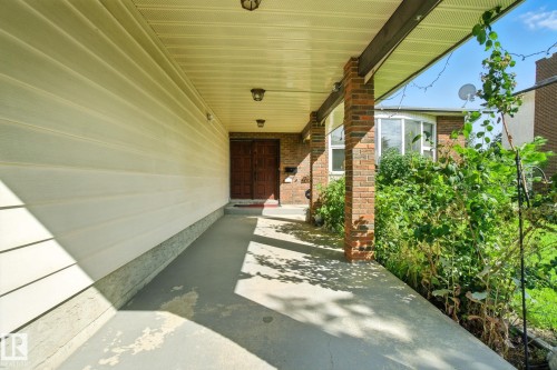 8731 180 Street, Edmonton, AB - Outdoor