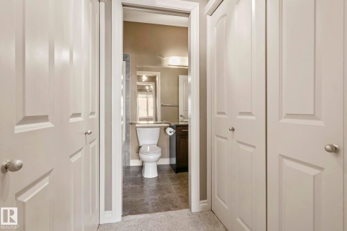 334 10121 80 Avenue, Edmonton, AB - Indoor Photo Showing Bathroom