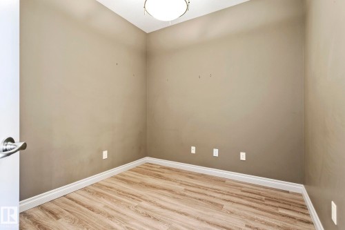 334 10121 80 Avenue, Edmonton, AB - Indoor Photo Showing Other Room