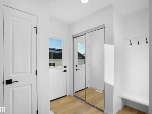 1299 Keswick Drive, Edmonton, AB - Indoor With Storage