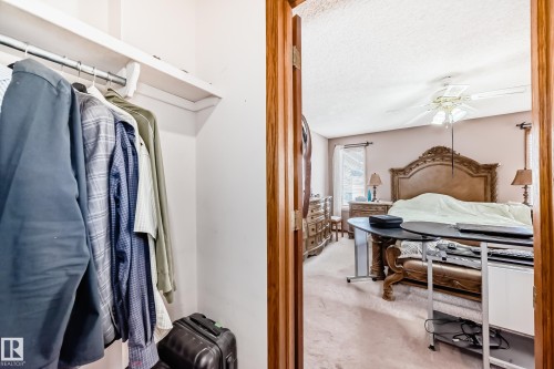1068 James Crescent, Edmonton, AB - Indoor With Storage