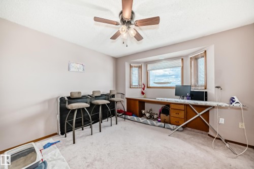 1068 James Crescent, Edmonton, AB - Indoor