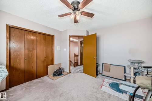 1068 James Crescent, Edmonton, AB - Indoor