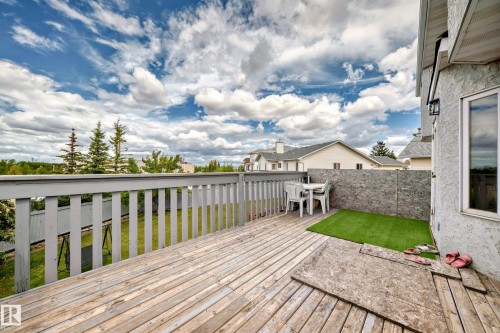 1068 James Crescent, Edmonton, AB - Outdoor