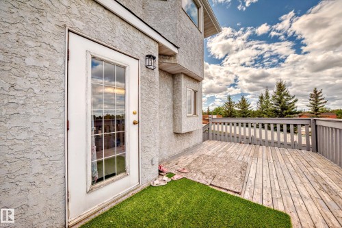 1068 James Crescent, Edmonton, AB - Outdoor With Exterior