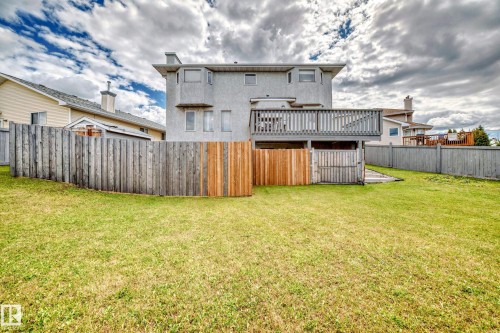1068 James Crescent, Edmonton, AB - Outdoor
